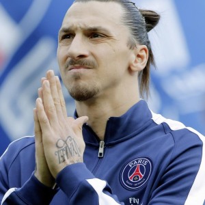 爱游戏在线服务-日本马术协会与国际马术联合会合作，举办国际马术交流活动，促进技术交流。